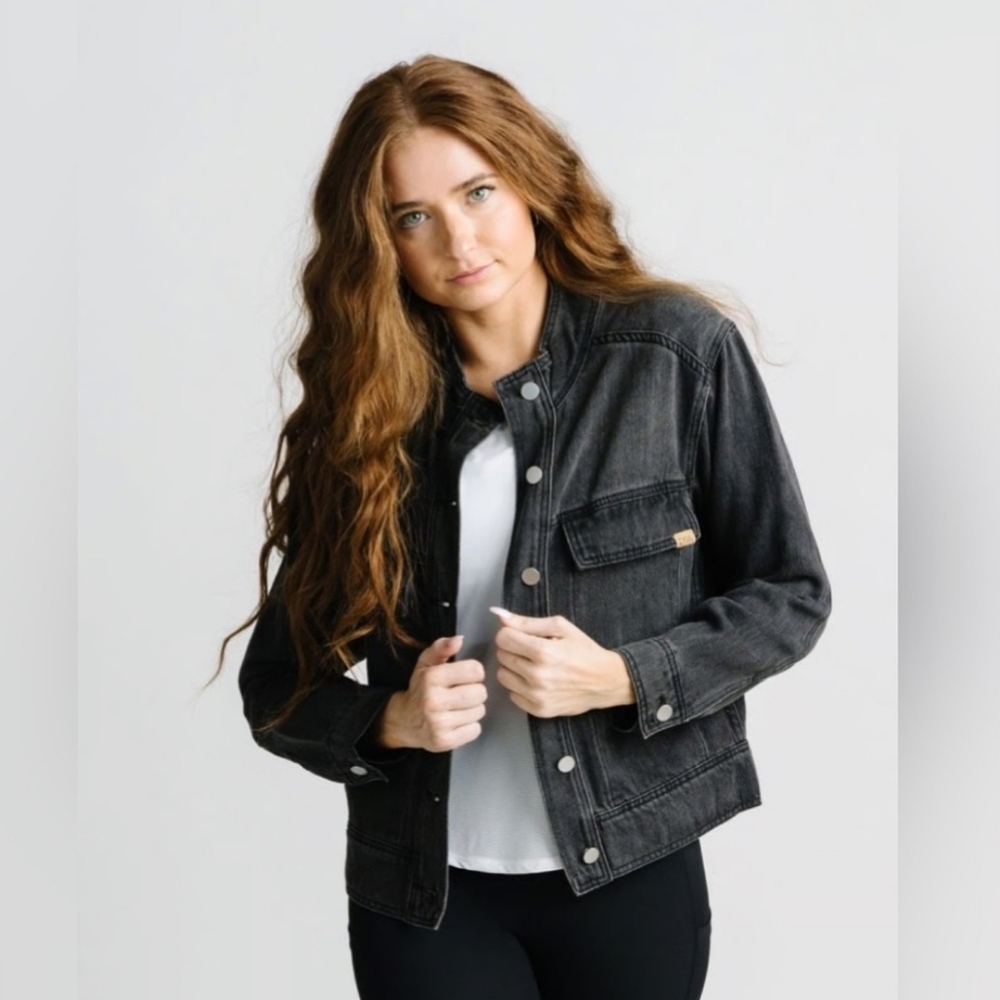 Zyia Woman's Crossroads Denim Jean Jacket Size XL Faded Black